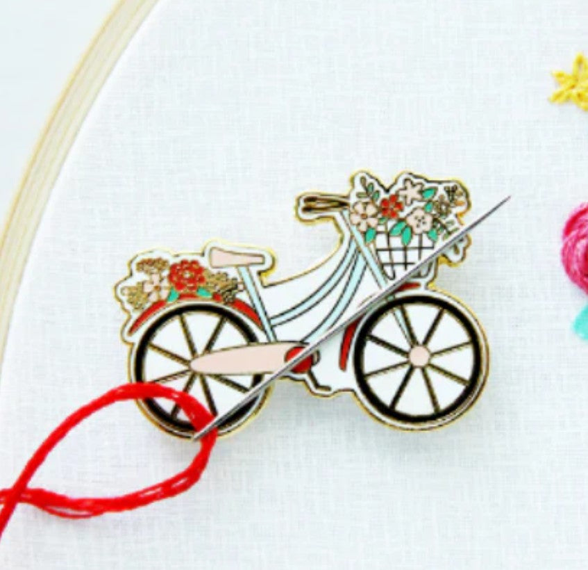 Vintage Bicycle Magnetic Needle Minder
